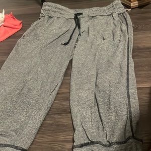 Danskin pants with pockets. Super soft fabric!